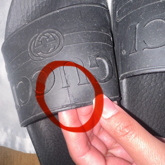 Gucci Women's Rubber Slides - Picture 2 of 16